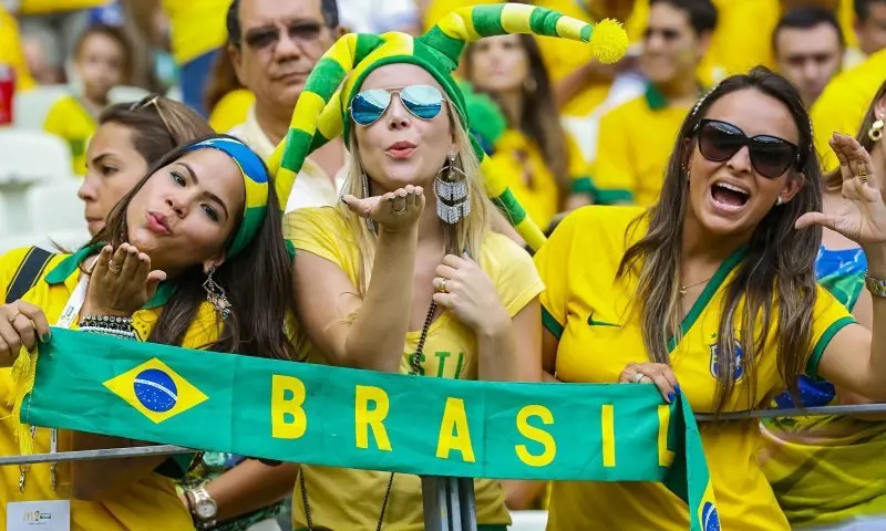 Top 79+ ảnh cổ động viên Brasil cuồng nhiệt nhất 36