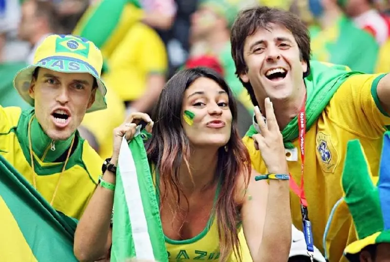 Top 79+ ảnh cổ động viên Brasil cuồng nhiệt nhất 6