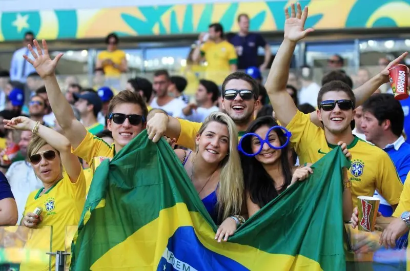 Top 79+ ảnh cổ động viên Brasil cuồng nhiệt nhất 14