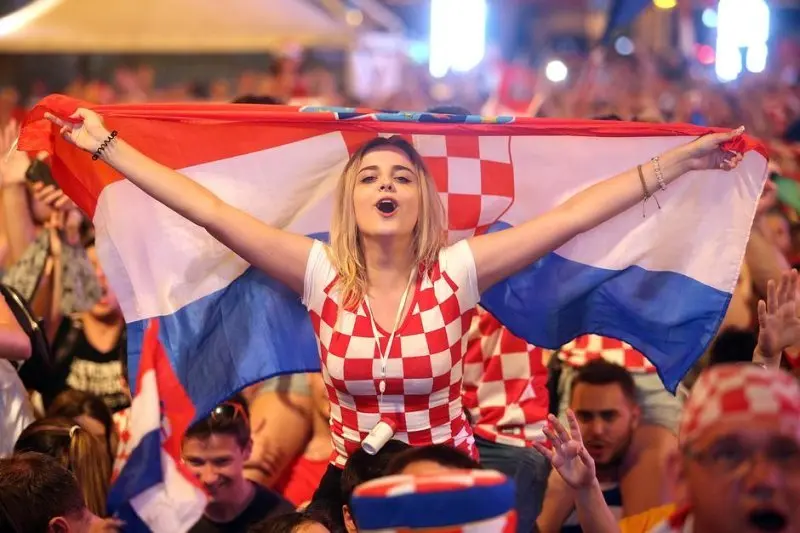 Top 99+ ảnh cổ động viên Croatia 16