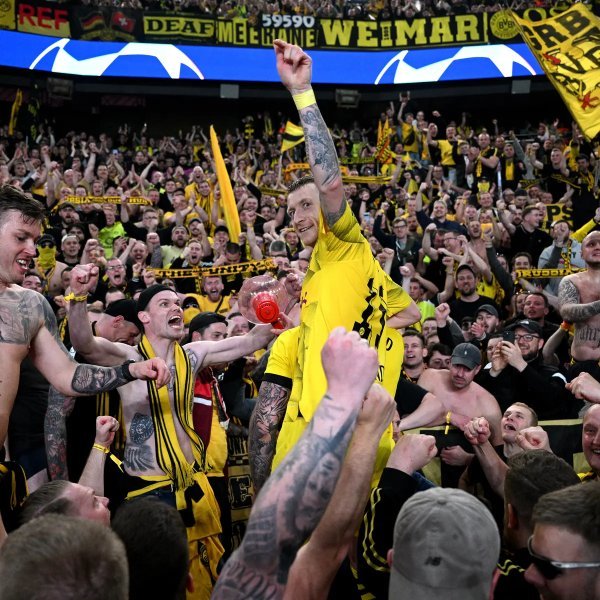 Top 99+ ảnh cổ động viên Dortmund Fans hot nhất 32