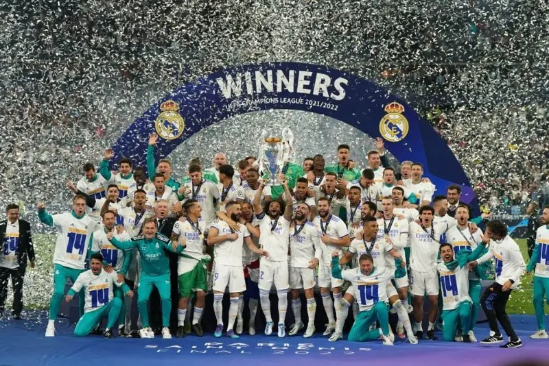 Top 99+ ảnh cổ động viên Real Madrid 15