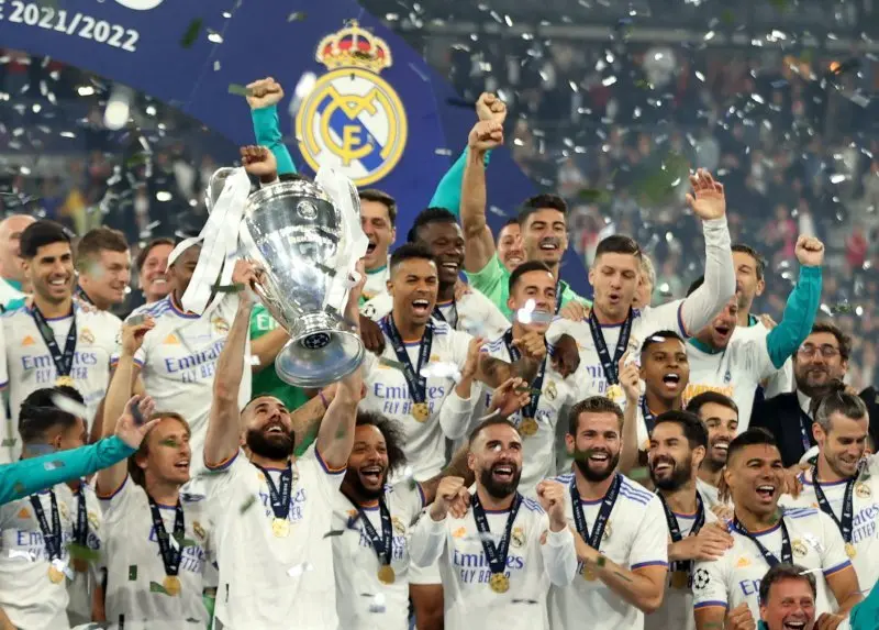 Top 99+ ảnh cổ động viên Real Madrid 30