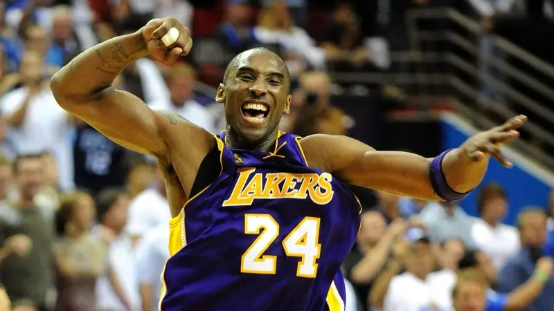  109+ ảnh Kobe Bryant, huyền thoại bất tử của làng bóng rổ 20