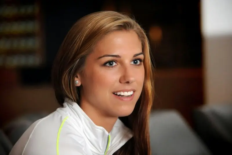 110+ ảnh Alex Morgan, nữ hoàng sân cỏ với nhan sắc rạng ngời 7