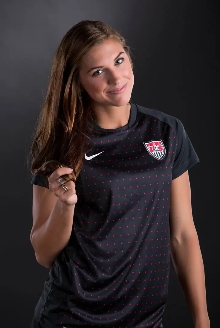 110+ ảnh Alex Morgan, nữ hoàng sân cỏ với nhan sắc rạng ngời 13