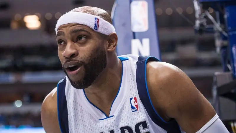 79+ Vince Carter, huyền thoại bóng rổ bốn thập kỷ 23