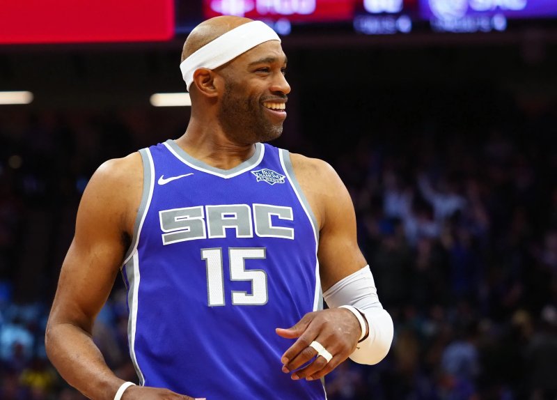 79+ Vince Carter, huyền thoại bóng rổ bốn thập kỷ 13