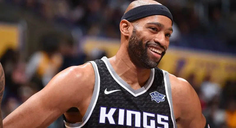 79+ Vince Carter, huyền thoại bóng rổ bốn thập kỷ 19