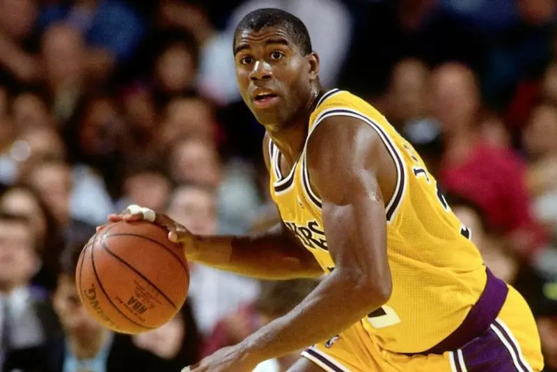 95+ ảnh Magic Johnson huyền thoại bóng rổ thế giới 15