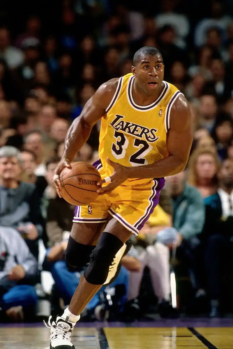 95+ ảnh Magic Johnson huyền thoại bóng rổ thế giới 28