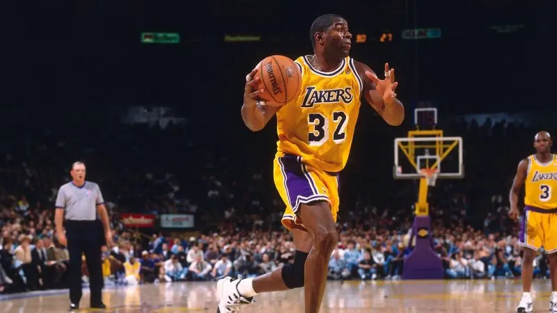 95+ ảnh Magic Johnson huyền thoại bóng rổ thế giới 4