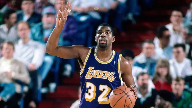 95+ ảnh Magic Johnson huyền thoại bóng rổ thế giới 8