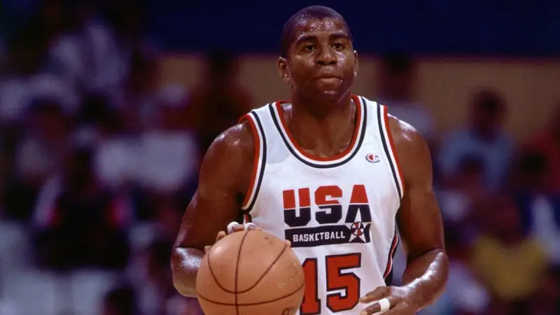 95+ ảnh Magic Johnson huyền thoại bóng rổ thế giới 9