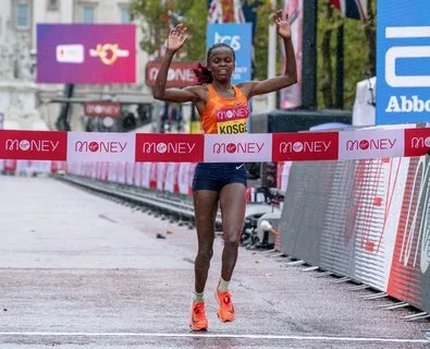 99+ ảnh Brigid Kosgei, niềm tự hào của Kenya, nguồn cảm hứng cho thế giới 16