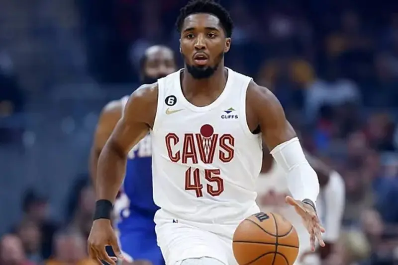 99+ ảnh Donovan Mitchell, siêu sao bóng rổ với biệt danh "Người Nhện" 9