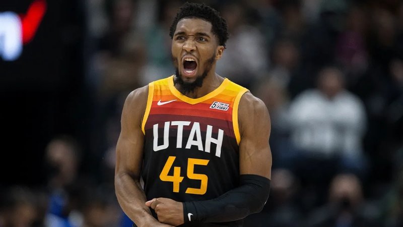 99+ ảnh Donovan Mitchell, siêu sao bóng rổ với biệt danh "Người Nhện" 32