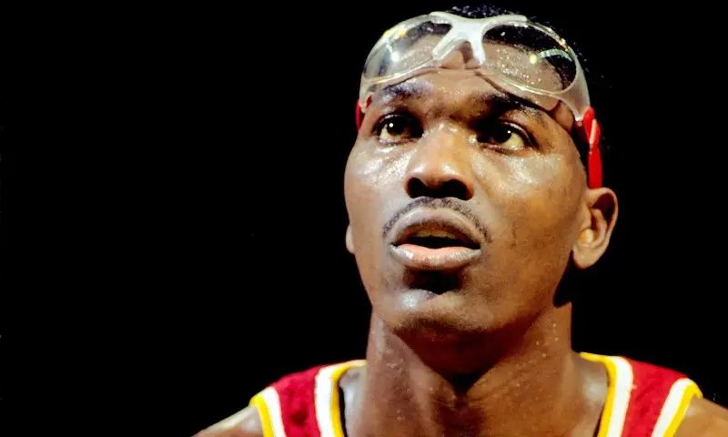 99+ ảnh Hakeem Olajuwon, biểu tượng của bóng rổ Nigeria 10 