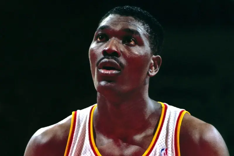 99+ ảnh Hakeem Olajuwon, biểu tượng của bóng rổ Nigeria 17