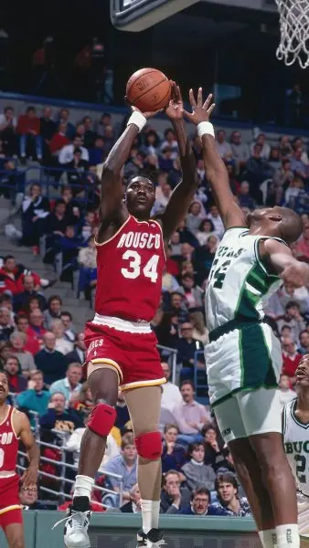 99+ ảnh Hakeem Olajuwon, biểu tượng của bóng rổ Nigeria 27