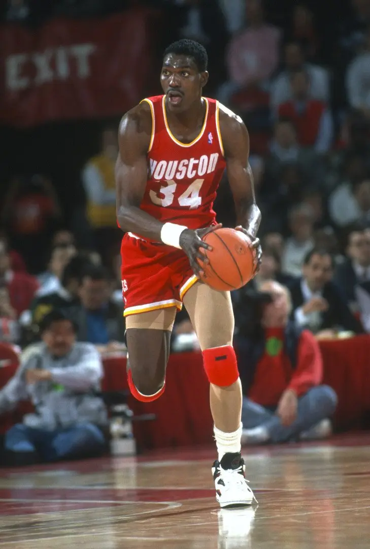 99+ ảnh Hakeem Olajuwon, biểu tượng của bóng rổ Nigeria 34