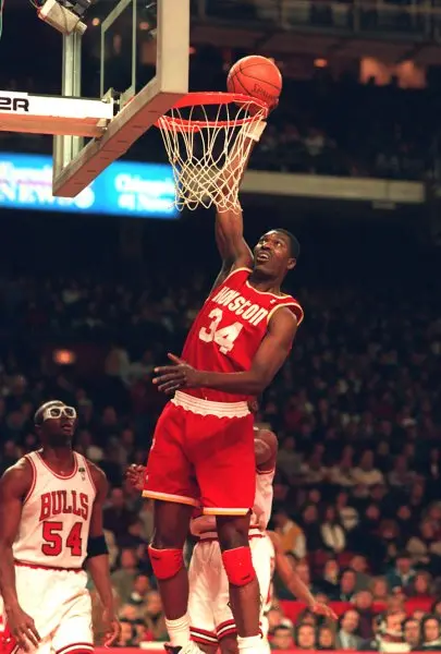 99+ ảnh Hakeem Olajuwon, biểu tượng của bóng rổ Nigeria 43