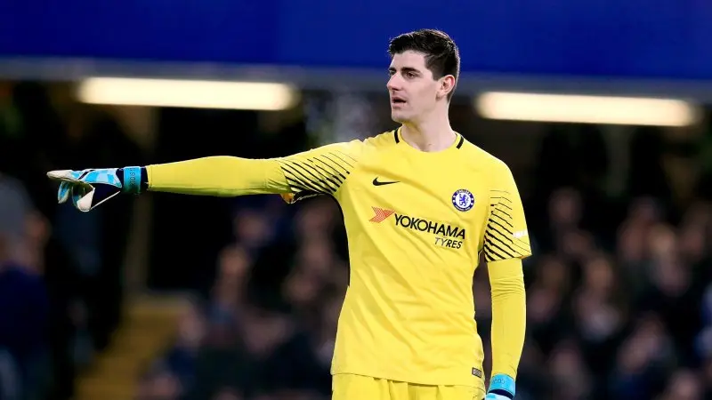 99+ ảnh khoảnh khắc ấn tượng của Courtois 16