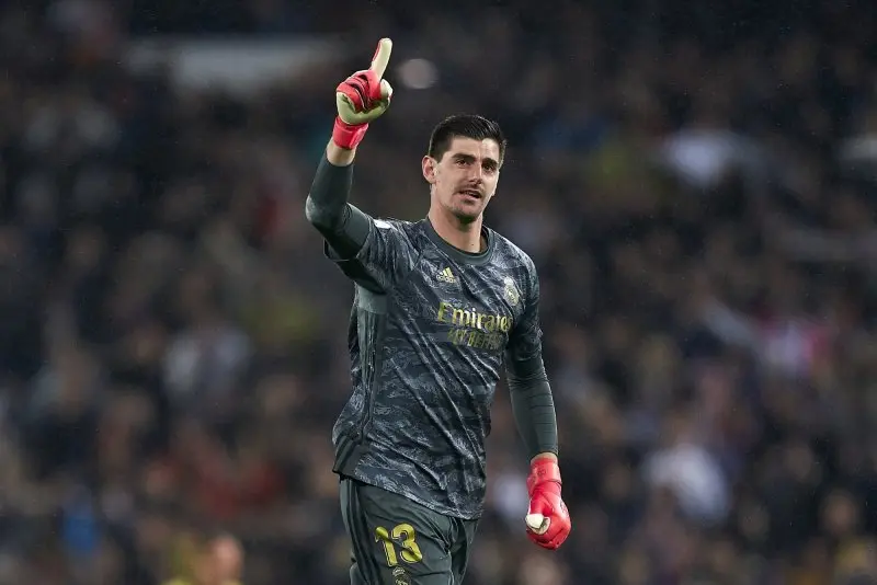 99+ ảnh khoảnh khắc ấn tượng của Courtois 26