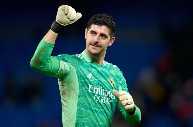 99+ ảnh khoảnh khắc ấn tượng của Courtois 28