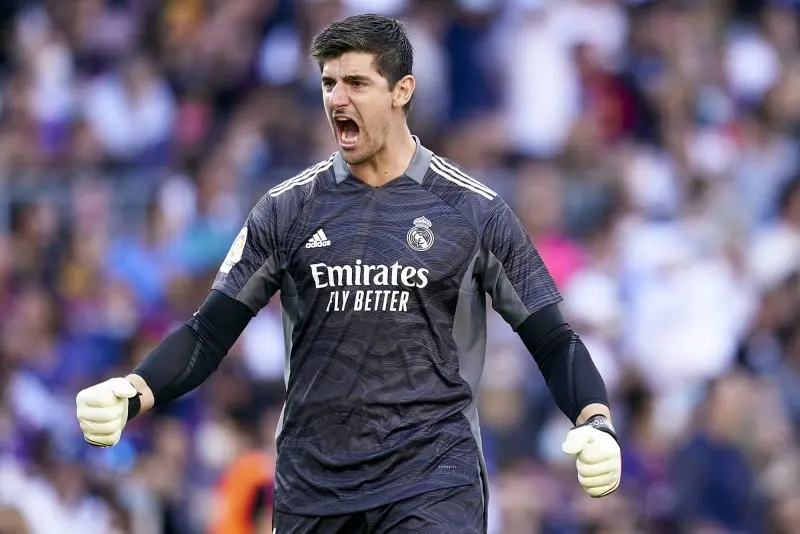 99+ ảnh khoảnh khắc ấn tượng của Courtois 29