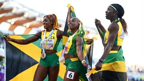 99+ ảnh Shelly-Ann Fraser-Pryce, biểu tượng cho thế hệ trẻ Jamaica 13