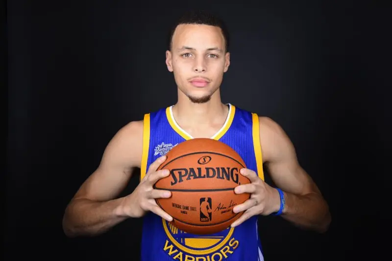 99+ ảnh Stephen Curry, nhà vô địch vĩ đại nhất thập kỷ 2010 13