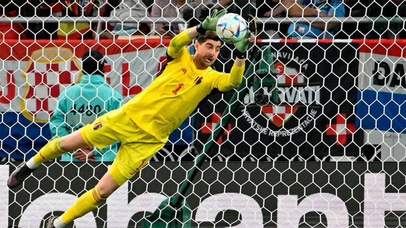 ảnh chế Thibaut Courtois 32