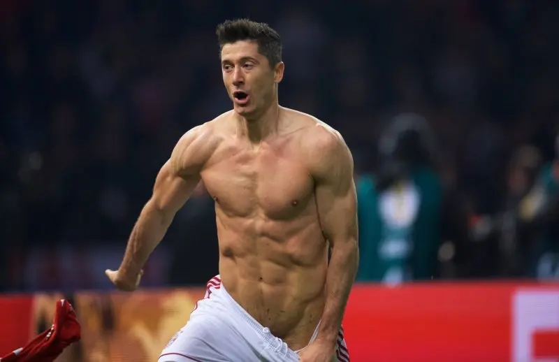 ảnh chế Robert Lewandowski 11