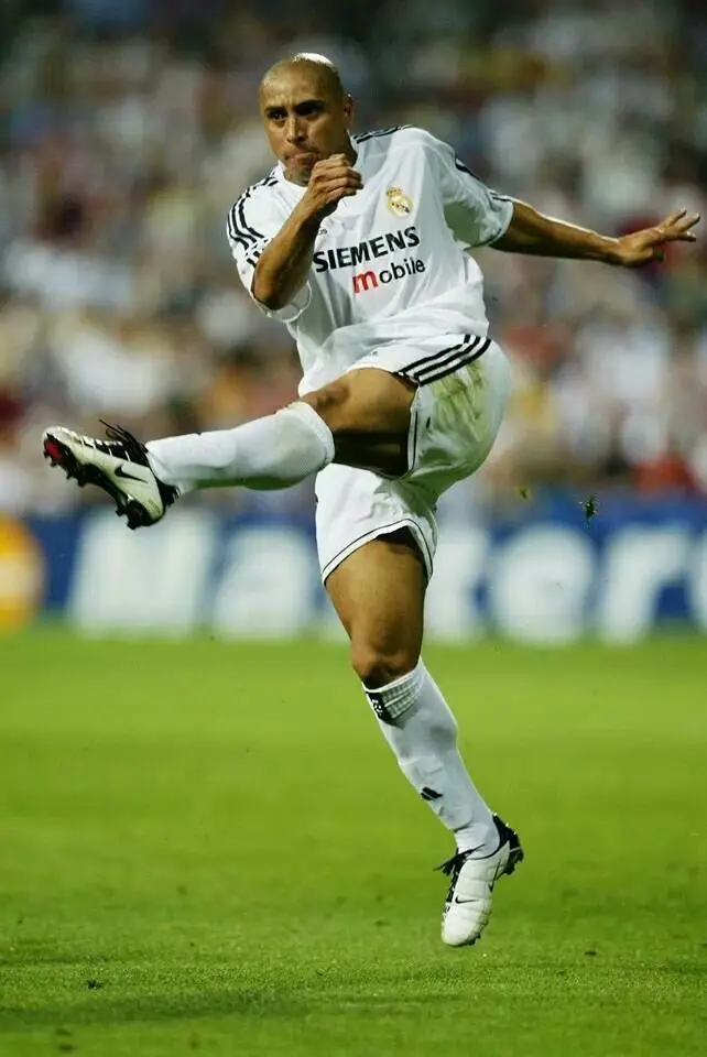  ảnh chế Roberto Carlos 38