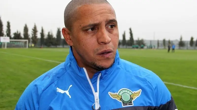  ảnh chế Roberto Carlos 5