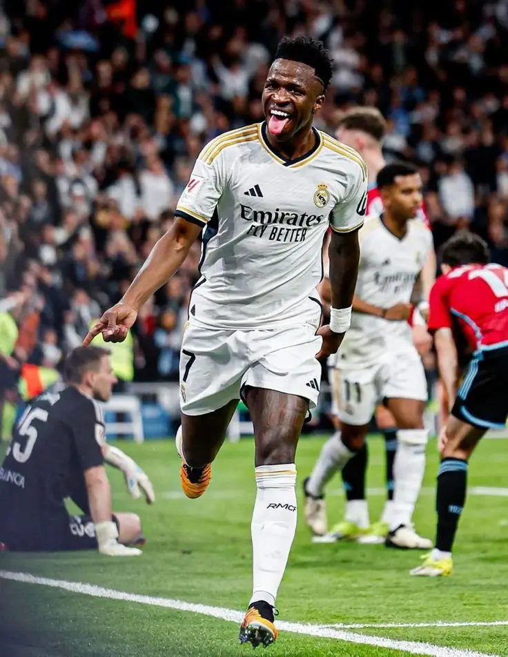 Bộ sưu tập ảnh Vinicius Jr, ngôi sao trẻ đầy tiềm năng của Real Madrid 12