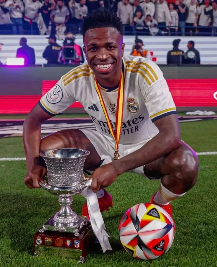 Bộ sưu tập ảnh Vinicius Jr, ngôi sao trẻ đầy tiềm năng của Real Madrid 16