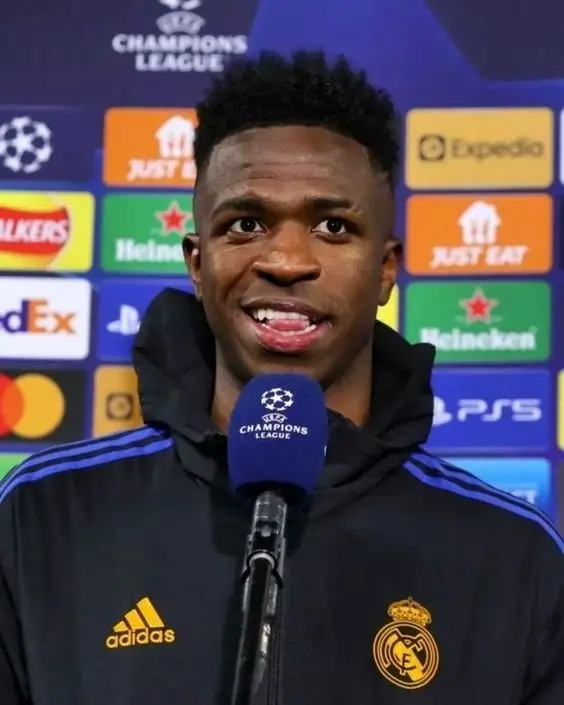 Bộ sưu tập ảnh Vinicius Jr, ngôi sao trẻ đầy tiềm năng của Real Madrid 39