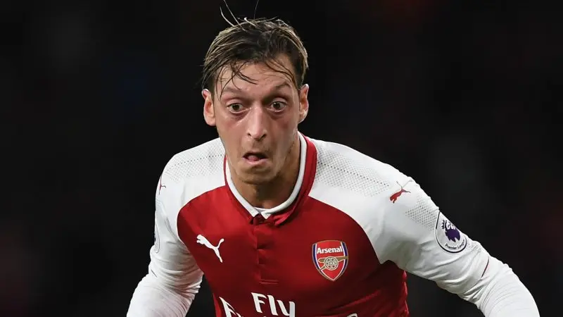 ảnh chế Mesut Özil 2