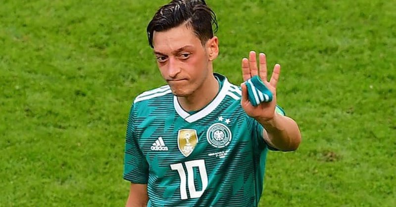 ảnh chế Mesut Özil 26