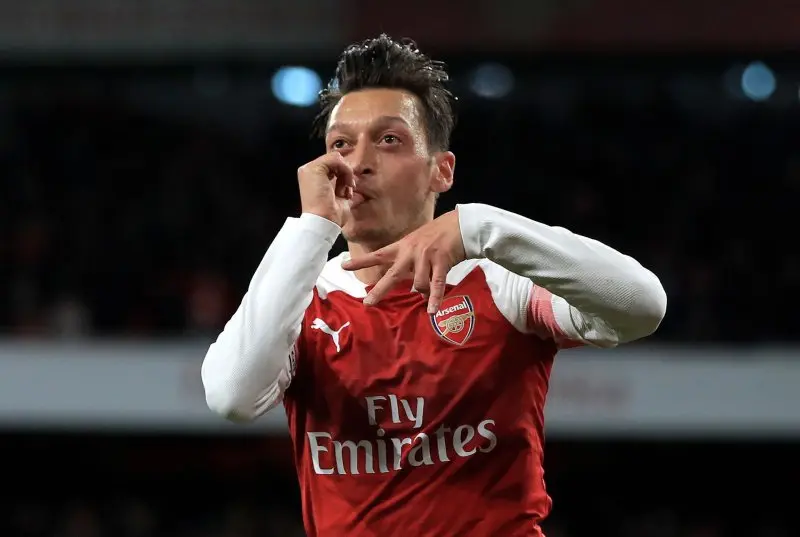 ảnh chế Mesut Özil 39