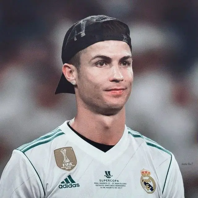 Chiêm ngưỡng kho ảnh Ronaldo đẹp nhất, tải miễn phí hình nền 46