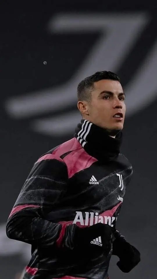 Chiêm ngưỡng kho ảnh Ronaldo đẹp nhất, tải miễn phí hình nền 1