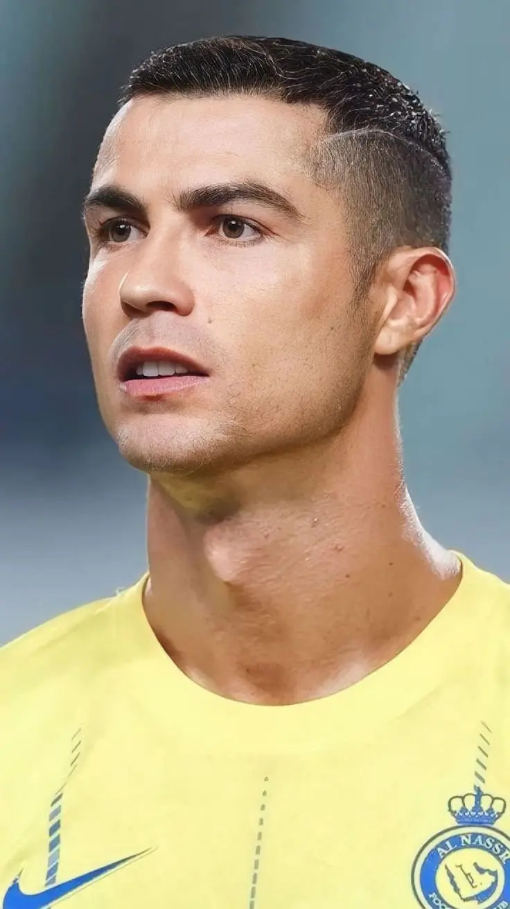 Chiêm ngưỡng kho ảnh Ronaldo đẹp nhất, tải miễn phí hình nền 14