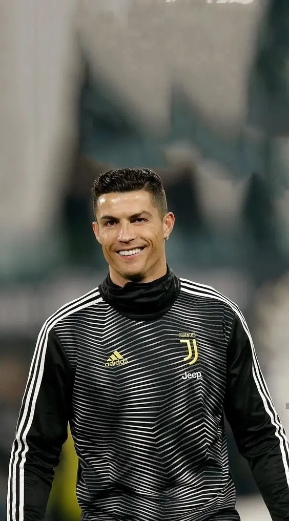 Chiêm ngưỡng kho ảnh Ronaldo đẹp nhất, tải miễn phí hình nền 20