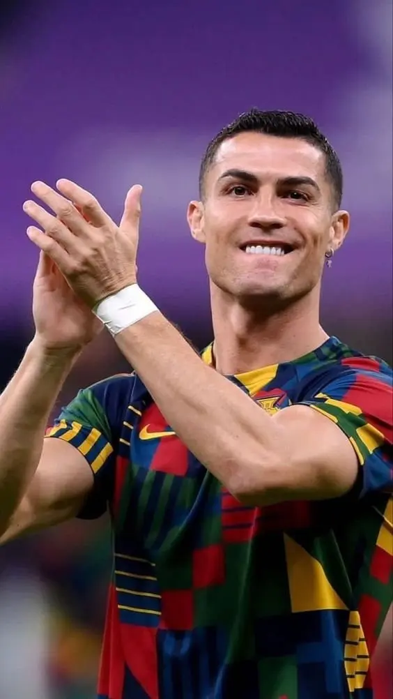 Chiêm ngưỡng kho ảnh Ronaldo đẹp nhất, tải miễn phí hình nền 32