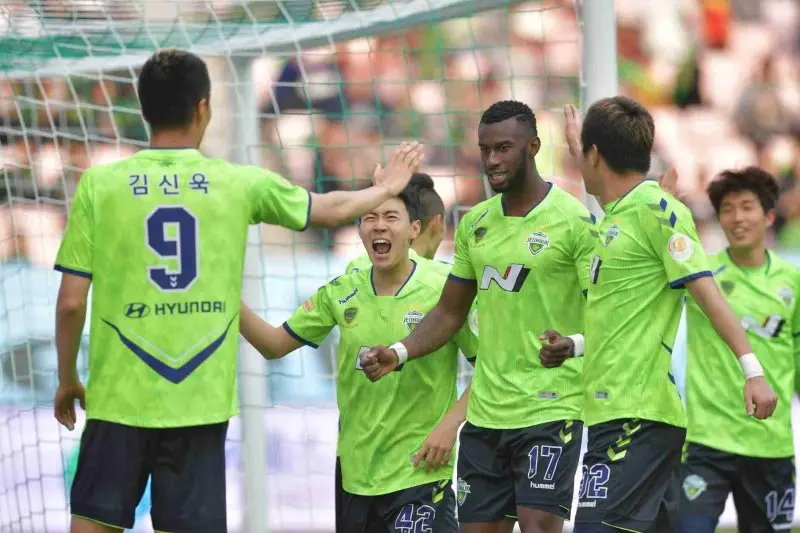 Jeonbuk Hyundai Motors 24