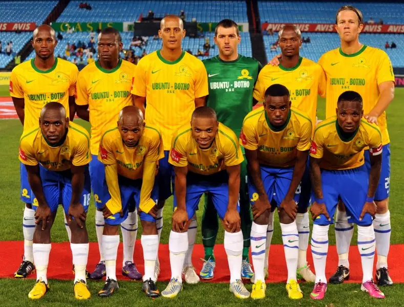 Mamelodi Sundowns 32