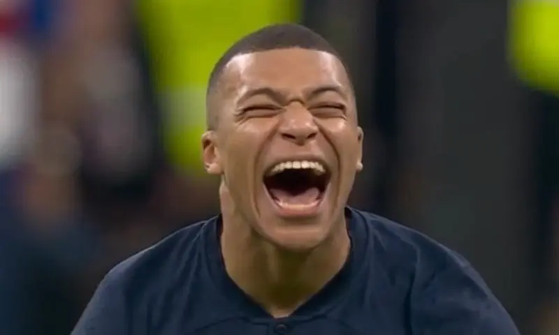 ảnh chế Kylian Mbappé 18